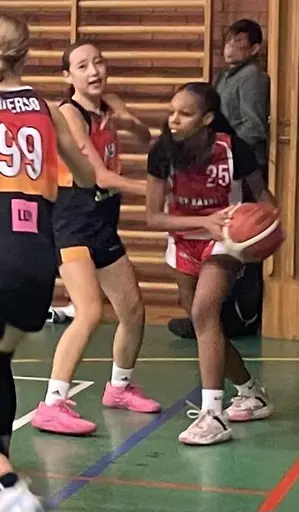 Vita laget som tog A-Brons i Experience-klassen (Nivå 2)