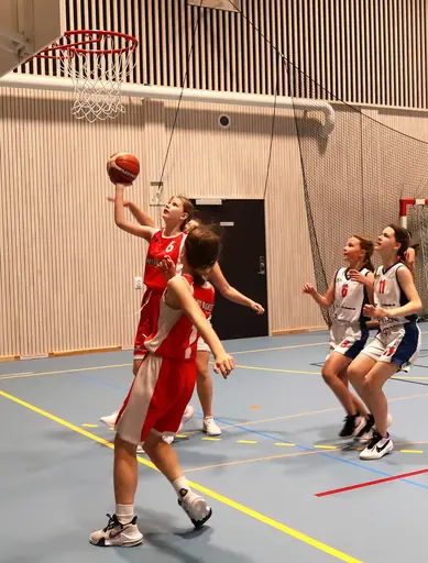 Supertjejerna in Action