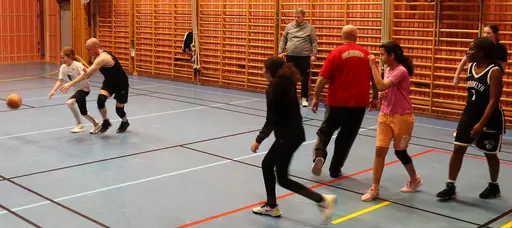 Tuffa tag mot föräldrarna i Runan!