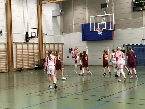 24/3-2018: Tuff och jämn match mot Central