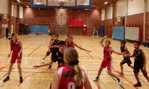 Intensivt i Brännkyrkahallen mot FUBB och Åkersbergas P10-lag