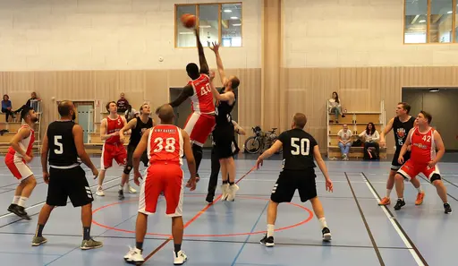 Herrlaget in action i Edsbergshallen!
