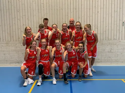 8/9-2019: B-Guld för F05 i uppstarts cupen i Blackeberg efter en välspelad tunering! 
