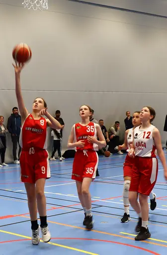 Supertjejerna, förstärkta med Nike o Siri från F09, tog guld i Lampe Challenge F09 Open