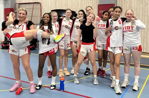Supertjejerna tar A-Brons i Göteborgs Basketfestival