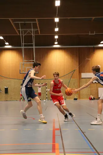Blandade matchbilder från Skövde basketcup 29 april - 1 maj 2023