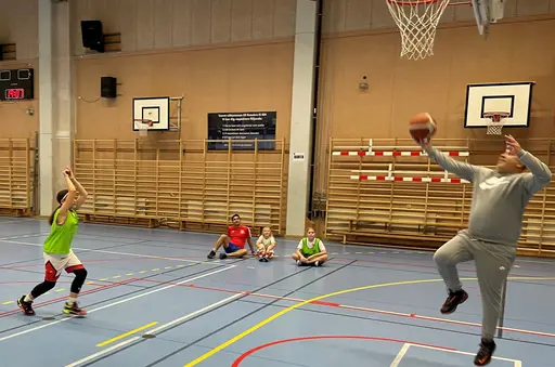 Elin-Daniel, Freja-Erik, Amanda-Patrik, Arushi-Farazee, Nevena-Dejan, Lisa-Carina, Emma-Martin, Selma-Steffi