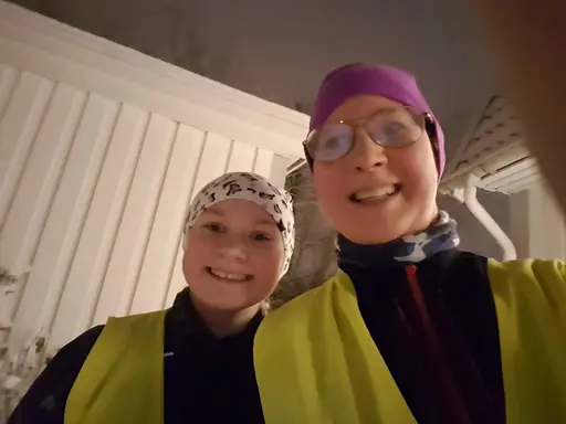Härliga träningsbilder och löprundor som våra flitiga tjejer (och föräldrar) gör!