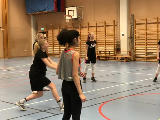 26/3-2018: Idag körde vi en gammal goding för att stärka lagkänslan ännu mer