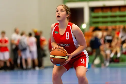 12/5-2019: Fantastiska bilder från finalen i Skövde Cup 2019. Vi spelade mot Wetterbygden Sparks och vann med 27-21! Foto: Lars Norlander