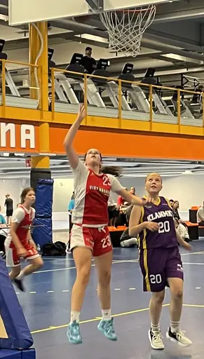18+1 supertjejer åkte till Espoo utanför Helsingfors och spelade fantastiska Espoo Cup. En kanonstart på säsongen!