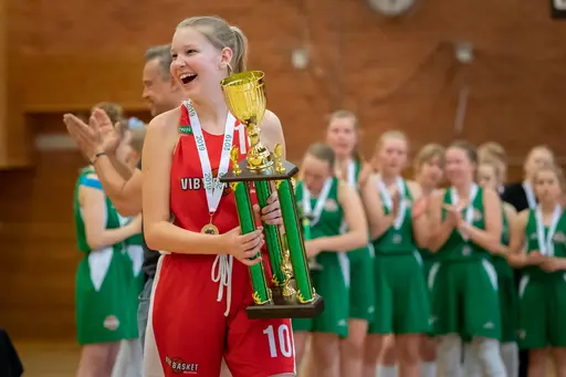 05/26-2019: Bilder från finalen i Lampe Open 2019 där vi van mot Finska Turun Riento (41-38) efter en jämn match! Matchens lirare blev #21 Amanda Unger!   Foto: Anders Tillgren  