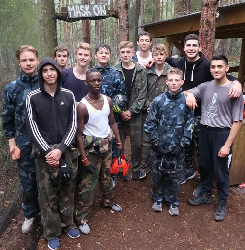 Paintball, bad och mat!