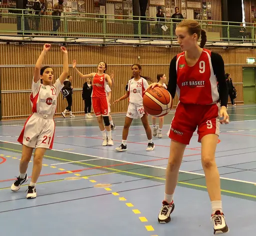 17 supertjejer in action!
