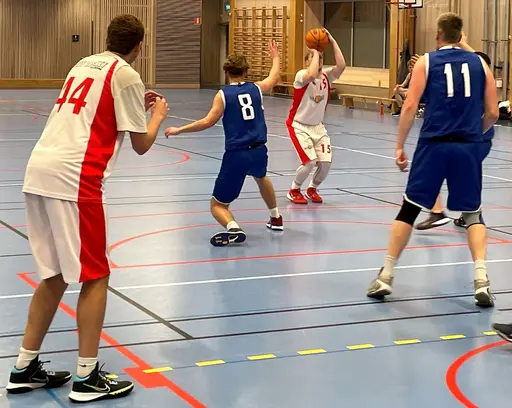 Boysen springer ifrån Västerås
