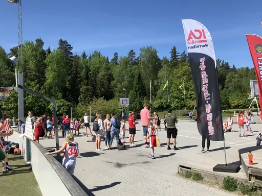 19/5-2018: Klubbens gemensamma säsongsavslutning i form av Streebasket blev för F04 väldigt lyckat både basketmässigt men också vattenkrigsmässigt!