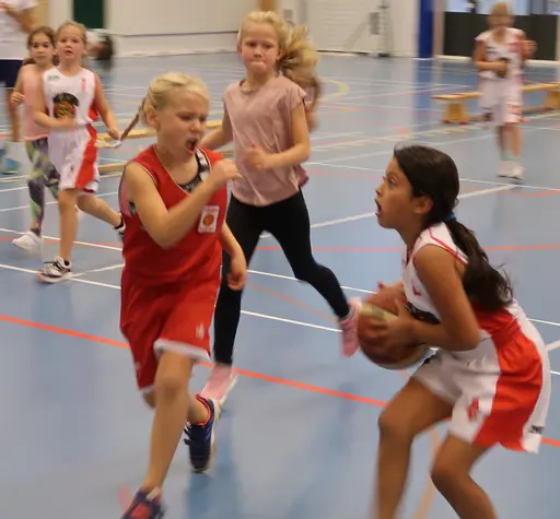 F10-Supertjejerna i full fart! (klicka på bilderna för större)