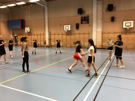 26/3-2018: Idag körde vi en gammal goding för att stärka lagkänslan ännu mer