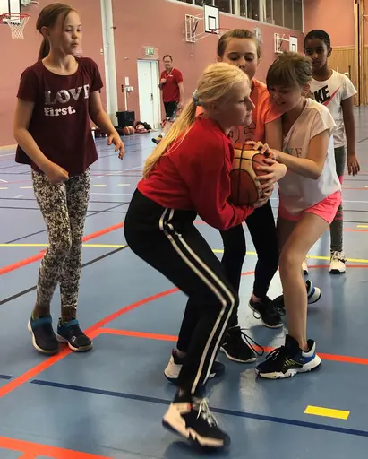Supertjejerna i "fightträning" inför hösten - gav resultat i träningsmatchen!