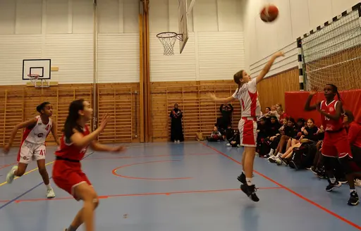 Elin, Emma, Isabelle o Lisa kan flyga!