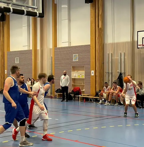 Boysen springer ifrån Västerås