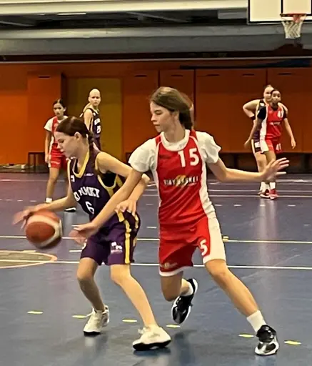 18+1 supertjejer åkte till Espoo utanför Helsingfors och spelade fantastiska Espoo Cup. En kanonstart på säsongen!
