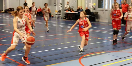 Full fart i segermatchen mot Uppsala  Fyrishovshallen