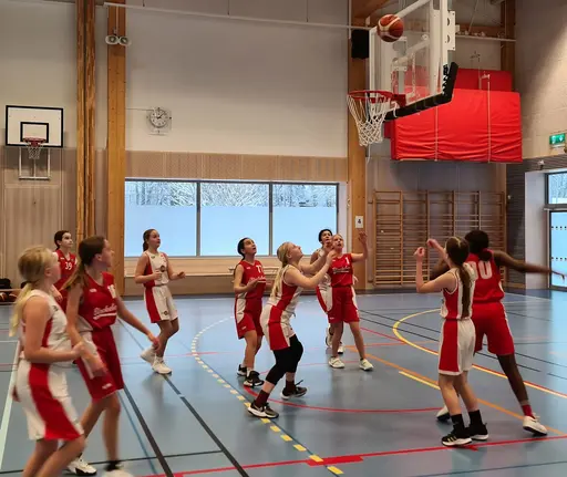 Supertjejerna besegrar Blackeberg Nälsta