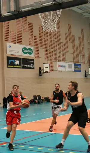 Mats, Elias, Marko, Teme, Bob, Viktor o Albin in action (Fotograf Mats Anderson)