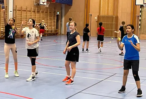 Vi började med olika kastlekar
