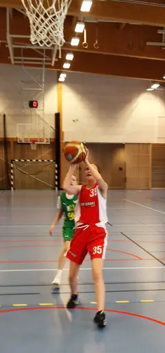 Supertjejerna besegrar Alvik igen