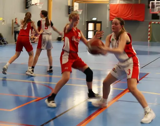 Supertjejerna krigar på bra mot Blackeberg Beckombergas div1-lag