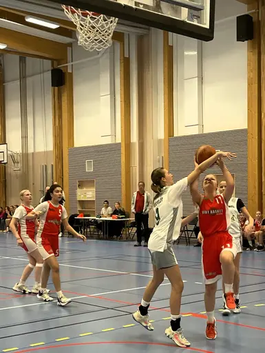 Supertjejerna in action på söndagskvällen mot Alvik