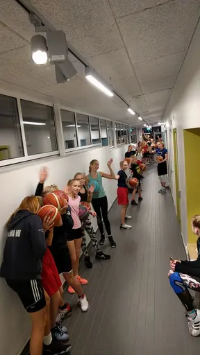 Lite bilder från alla möjliga träning då vi, som ni märker kan göra lite vad som helst...:)