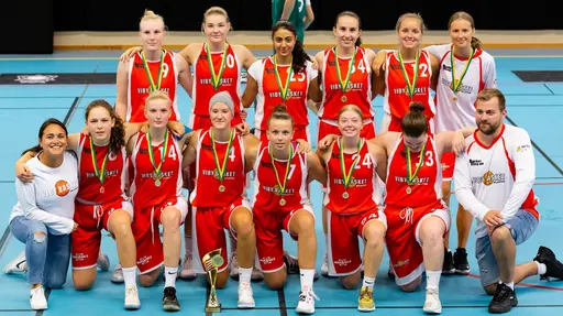 Damerna - Guld! F04/5 - Silver! P06 - Silver!