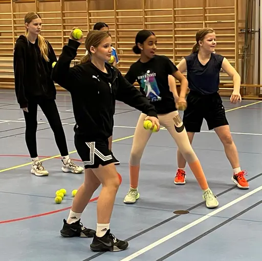 Vi började med olika kastlekar