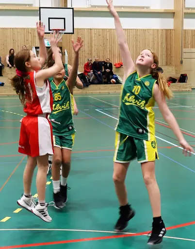 Supertjejerna i kamp mot Alvik och Täby