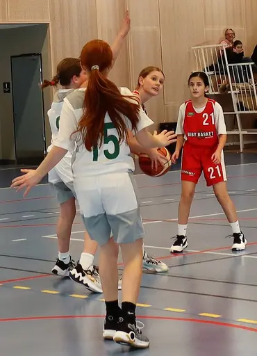 Avslutande seger mot Alvik Vit och klar serieseger i nivå 2 för supertjejerna!