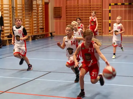 Bra avslutning på vardagsveckan med träningsmatch mot P11