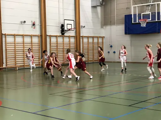 24/3-2018: Tuff och jämn match mot Central