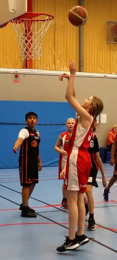 Full fart i Häggvikshallen mot grabbarna från FUBB och Viby