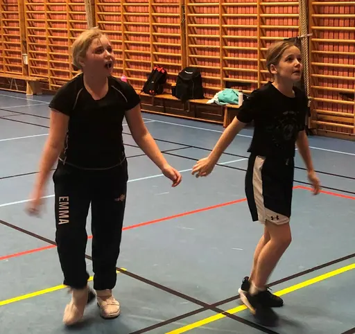 Supertjejerna is back! Uppvärmning, elvan, Laban samt fika som avslutning!