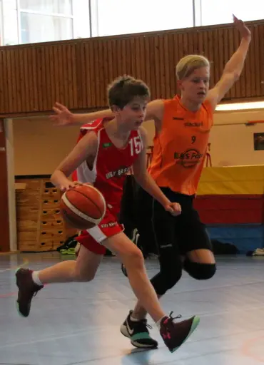 Albin, Gabriel och Olof i action mot Dolphins