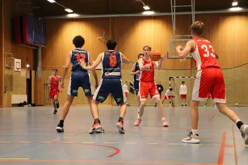 Blandade matchbilder från Skövde basketcup 29 april - 1 maj 2023