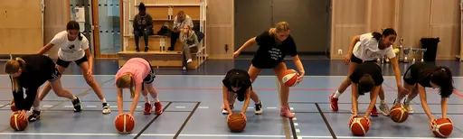 Traditionsenligt efter en cup gjorde vi massa roliga o annorlunda övningar