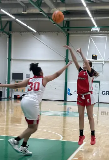 18+1 supertjejer åkte till Espoo utanför Helsingfors och spelade fantastiska Espoo Cup. En kanonstart på säsongen!