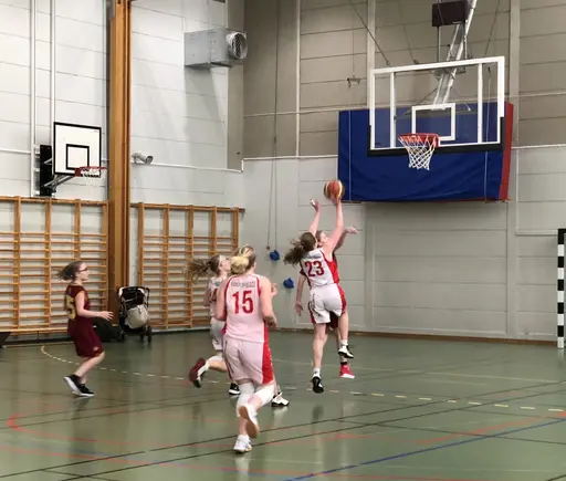 24/3-2018: Tuff och jämn match mot Central