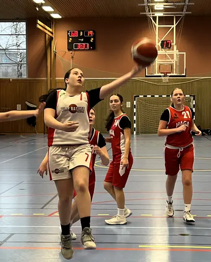 Vita laget besegrade Haga Haninge! (tyvärr inga bilder från Röda lagets matcher)