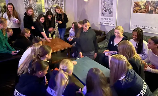 För 3:e året i rad firade vi julavslutning hemma hos Selma. Korv m bröd, fika, Kahoot samt en rolig julklappsutdelning med lite "gambling" 😉