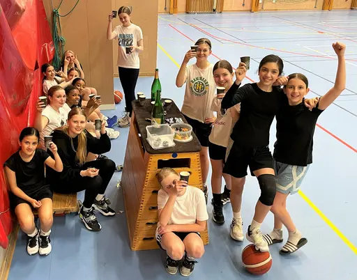 Dunka samt avslutningsvis fika med bubbel!